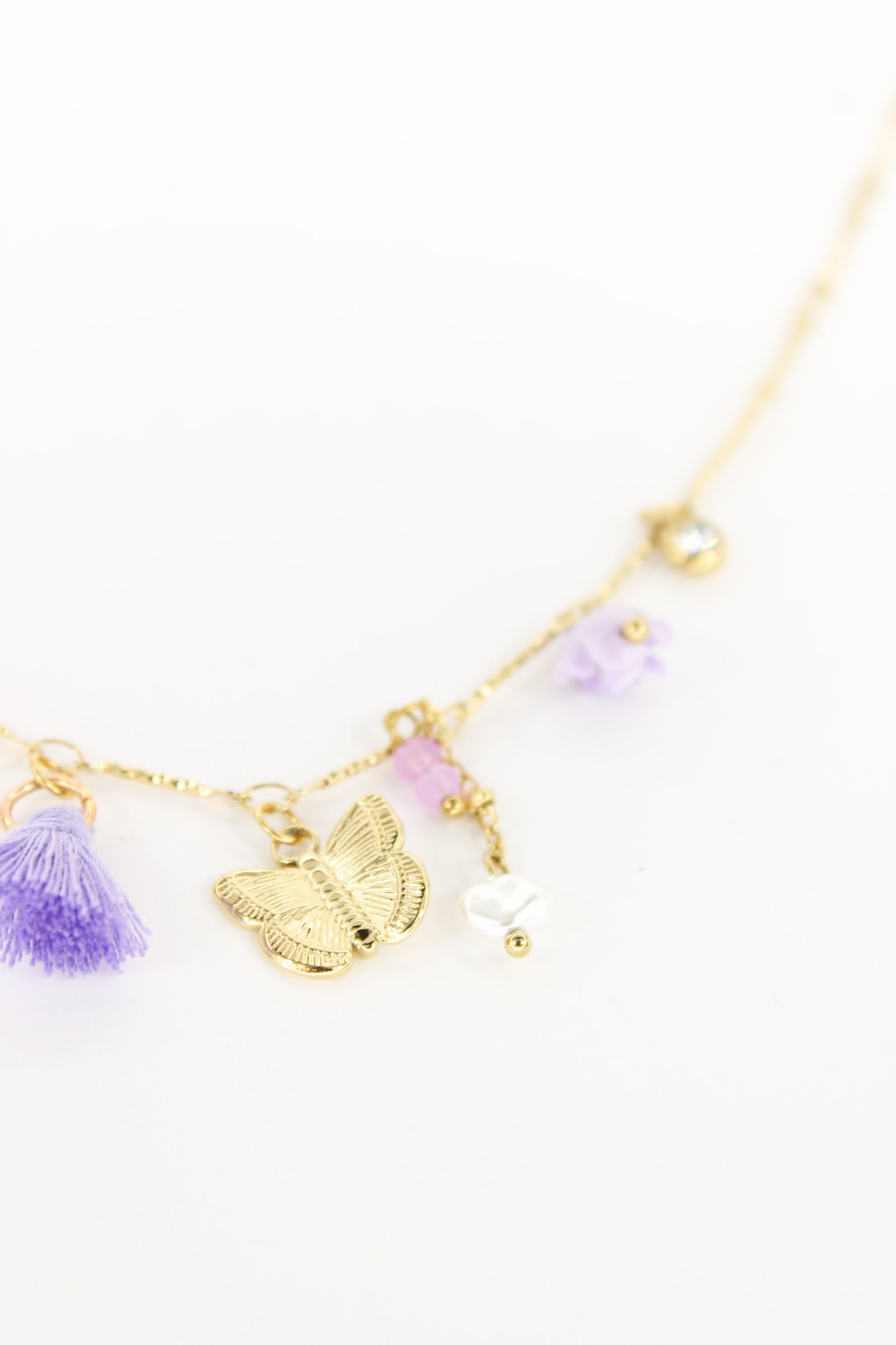 ✨ Collier Liorina – Collier Breloques Papillon et Perles