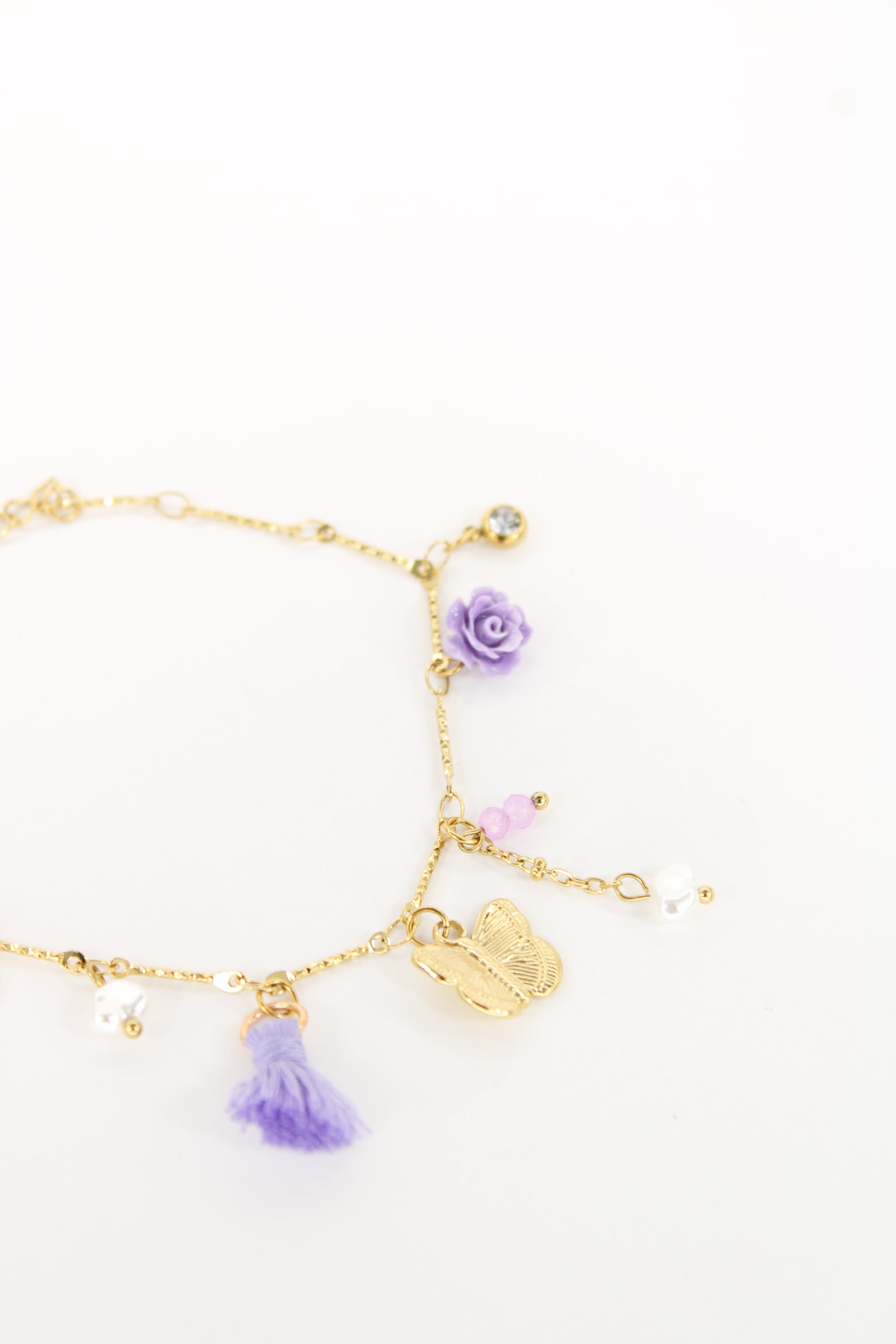 ✨ Bracelet Lilyna – Bracelet Papillon et Charms Fleur