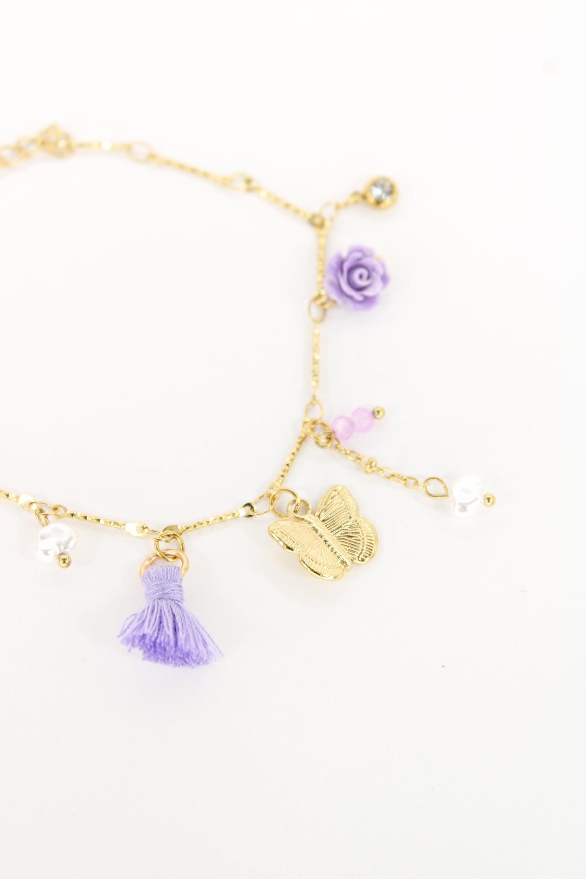 ✨ Bracelet Lilyna – Bracelet Papillon et Charms Fleur