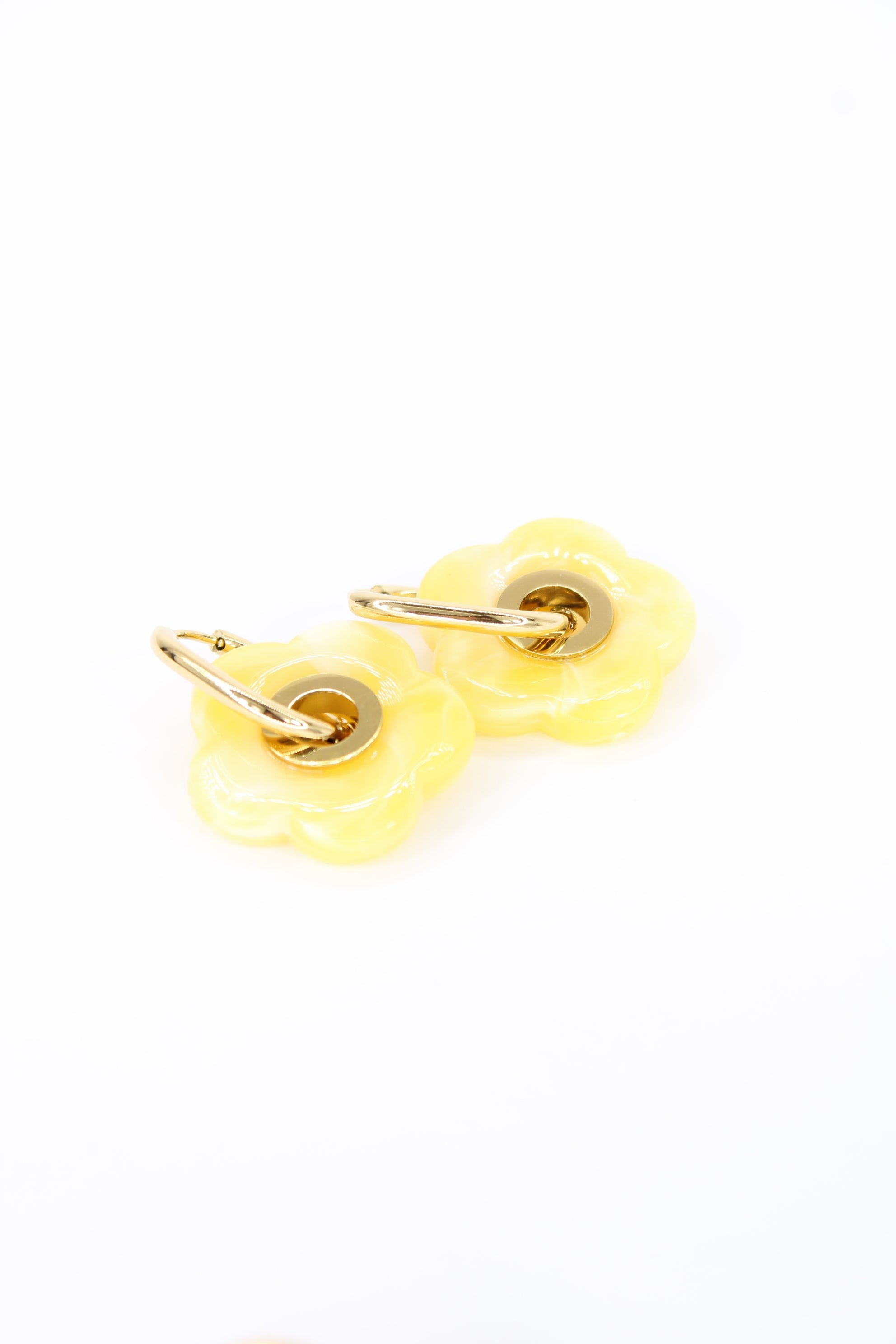✨ Boucles d’oreilles Matilda – Fleurs Pastel