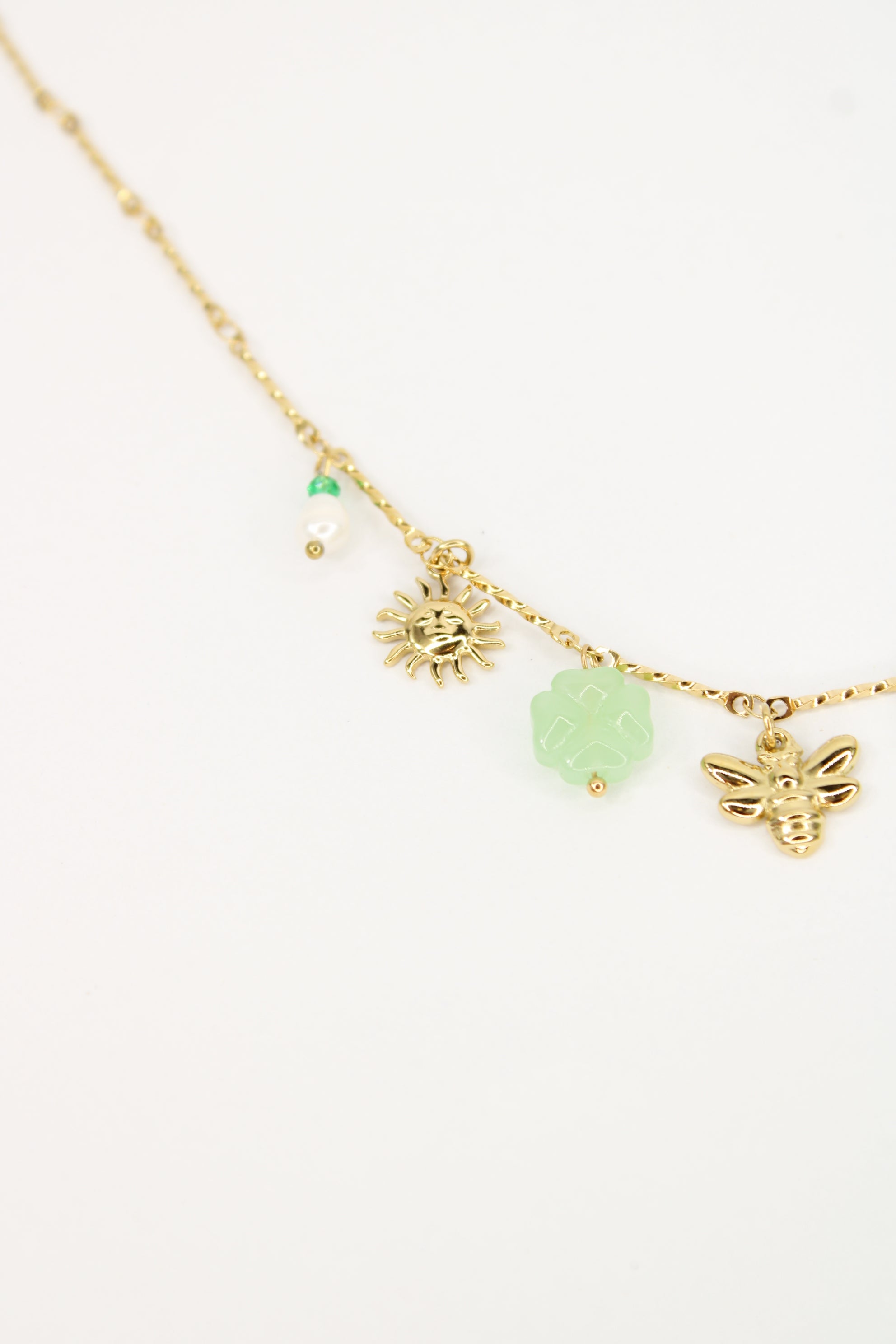 Collier Nyra