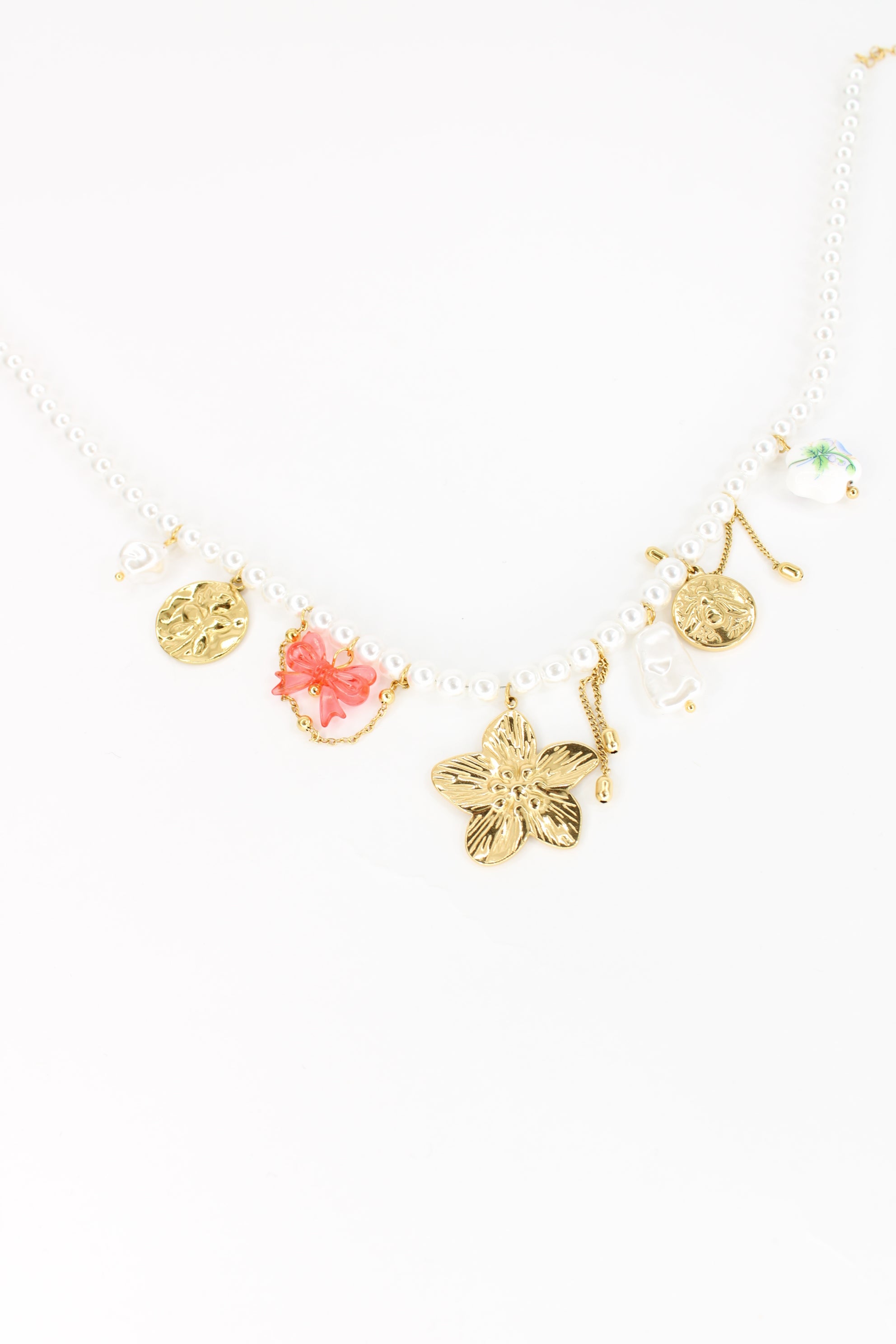 ✨ Collier Orna – Perles & Charms Fleur