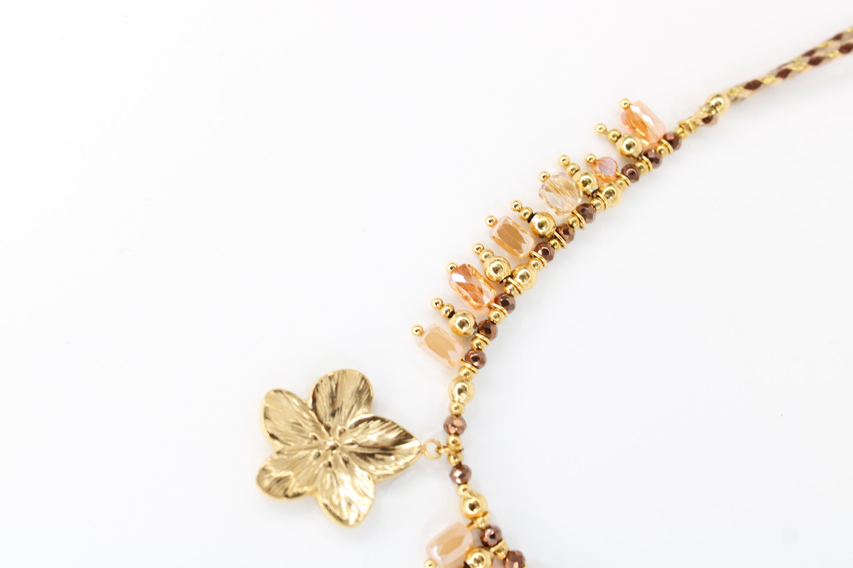 ✨ Collier Alina – Fleur dorée & Perles