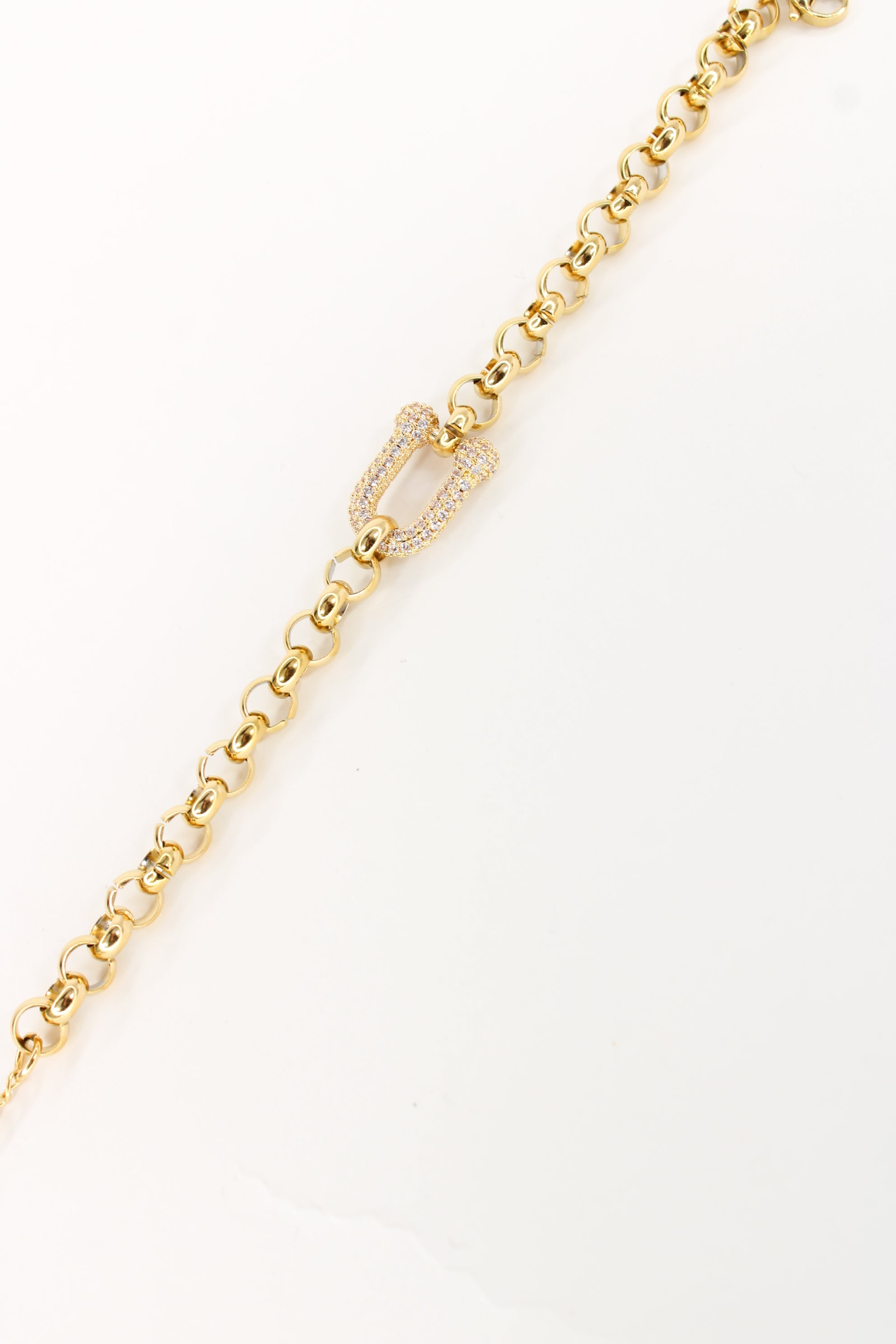 Bracelet Carla – Bracelet chaîne doré avec maillon cristaux