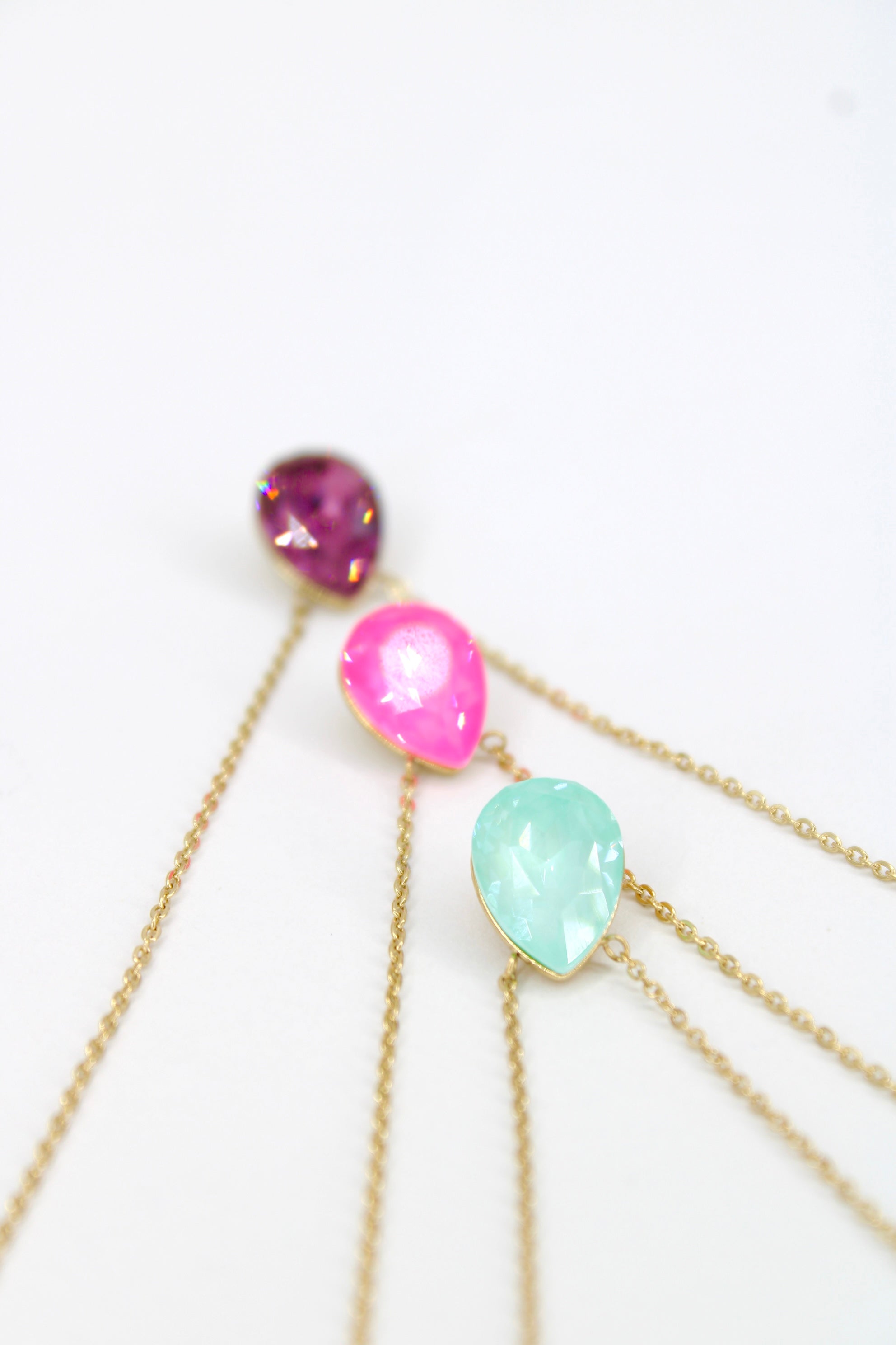 Collier Leona