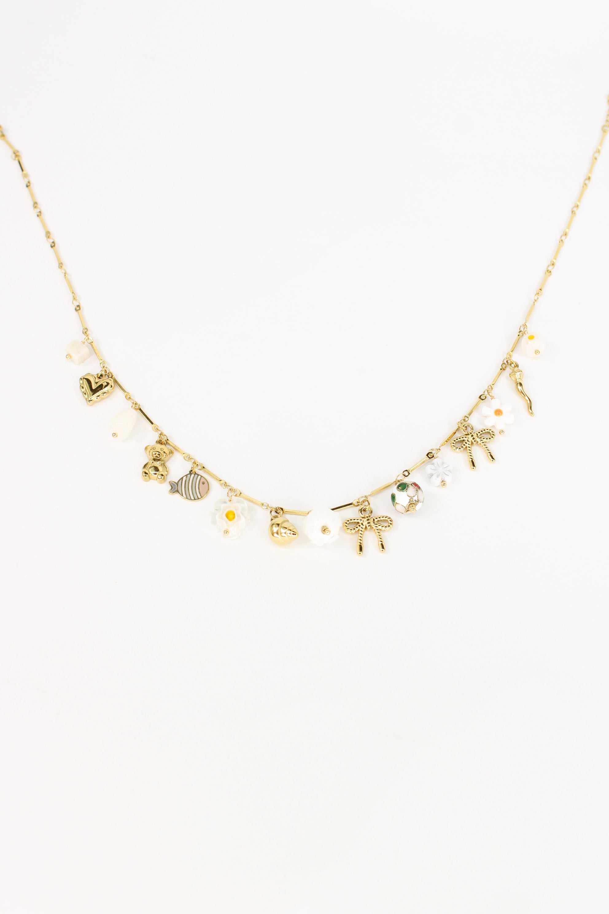 Collier Janelle
