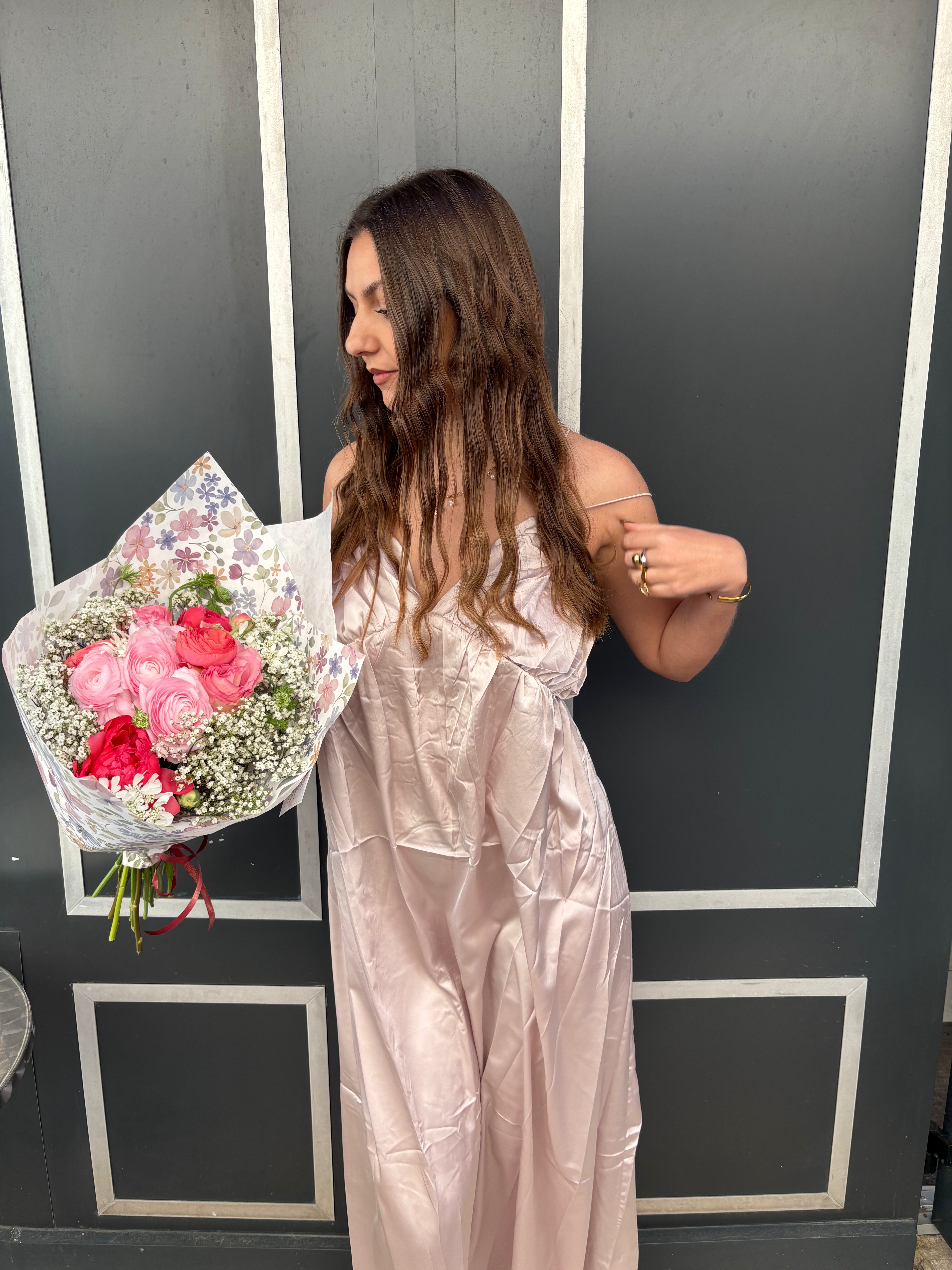 Robe satinée champagne
