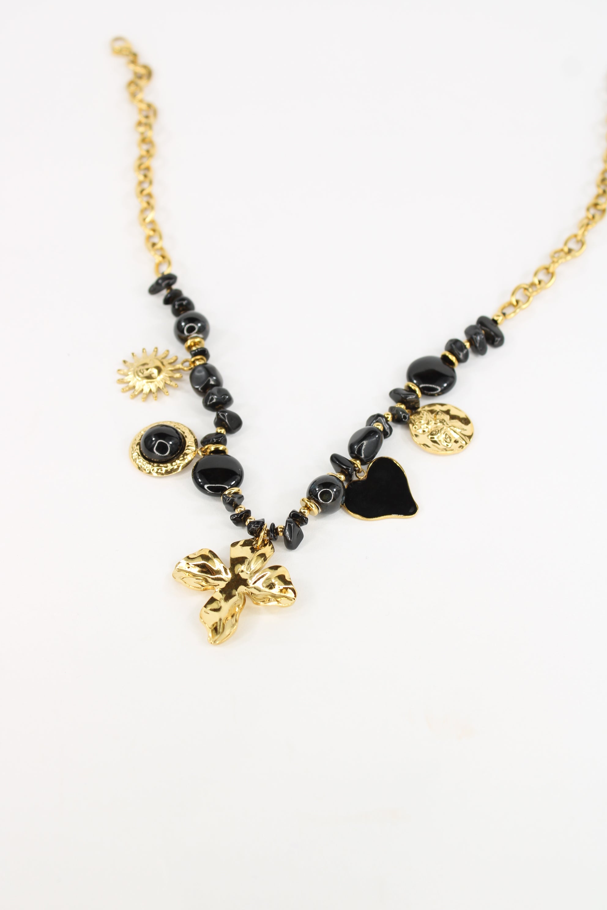 Collier Rosas
