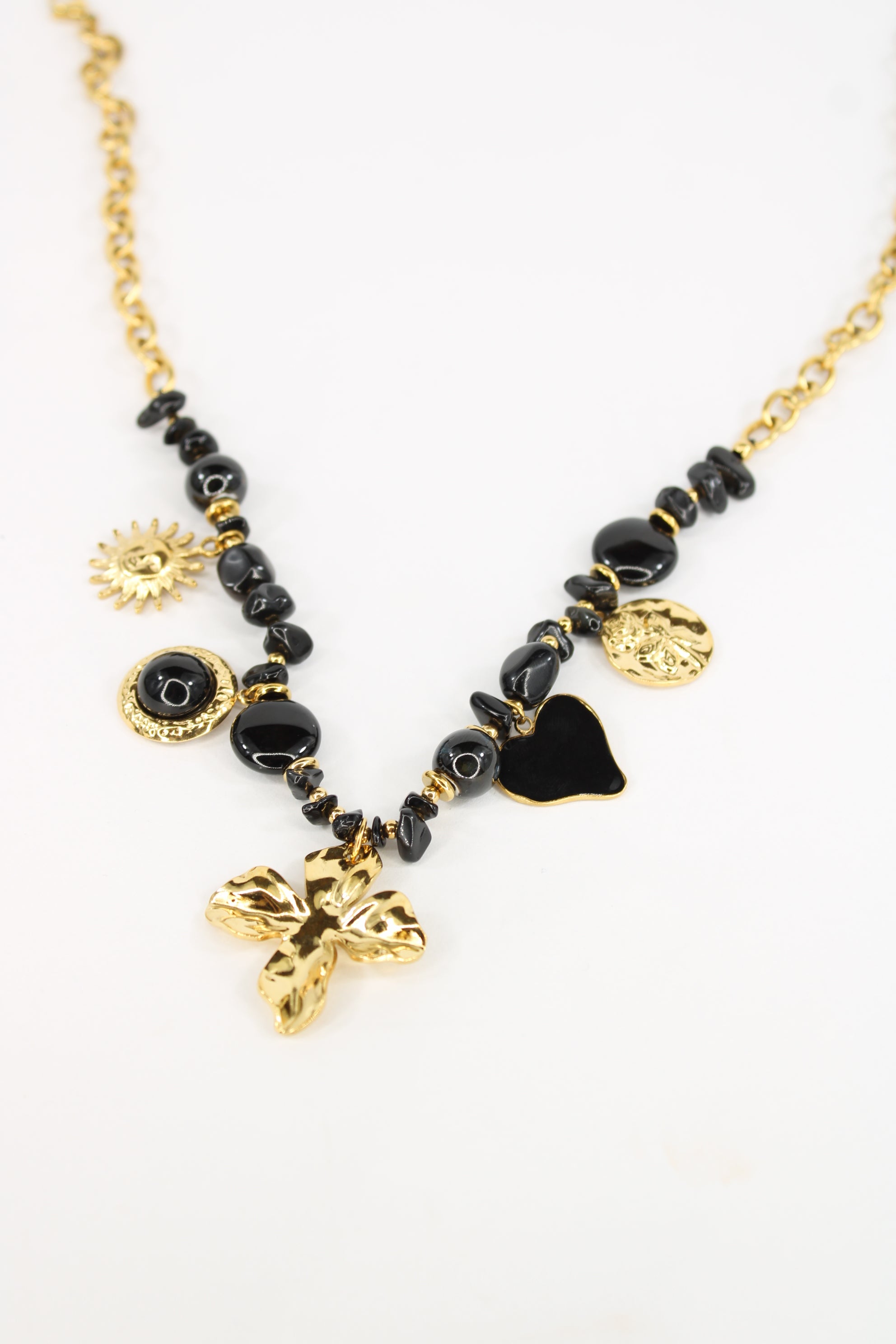 Collier Rosas