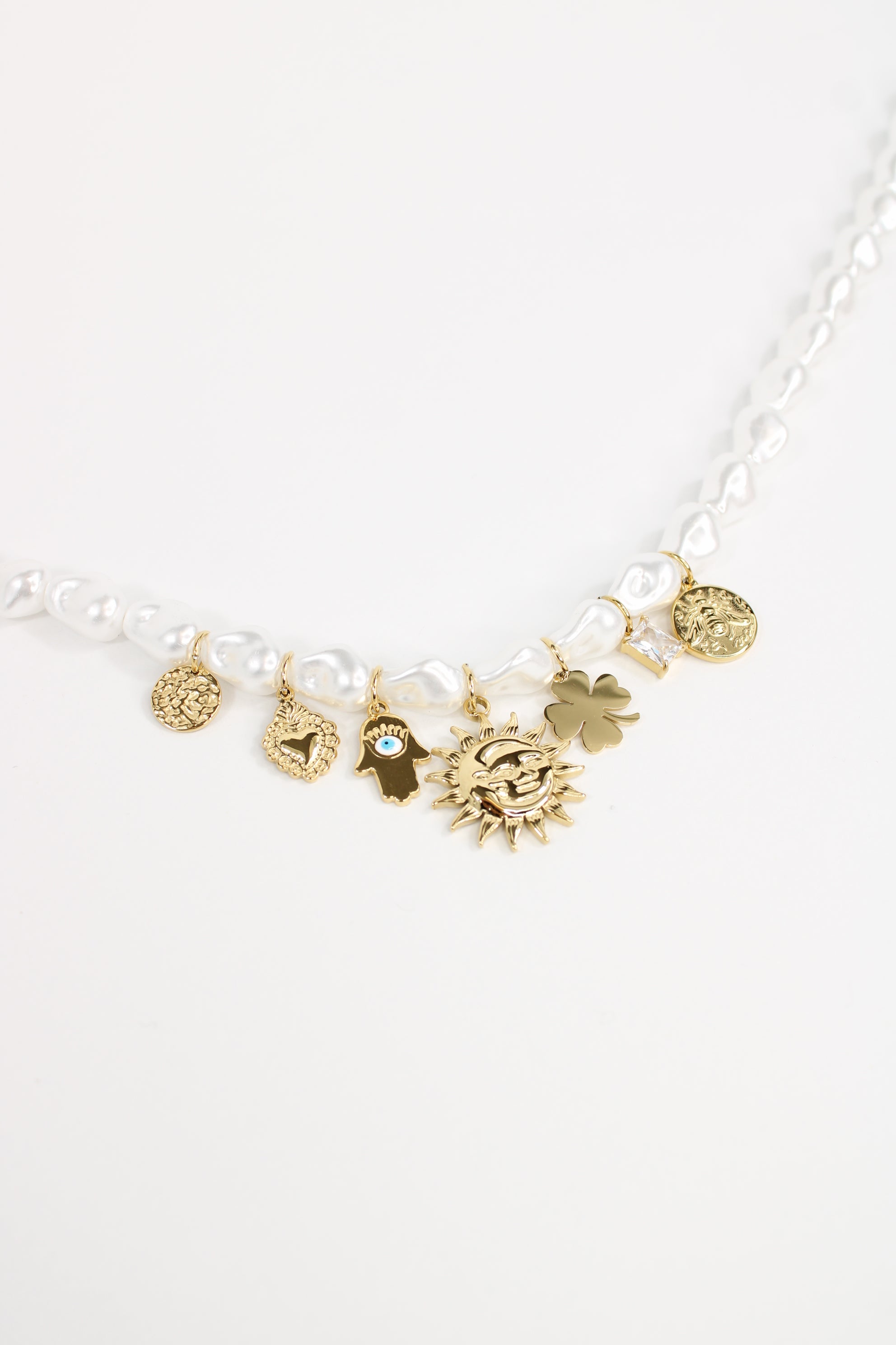 Collier Lara