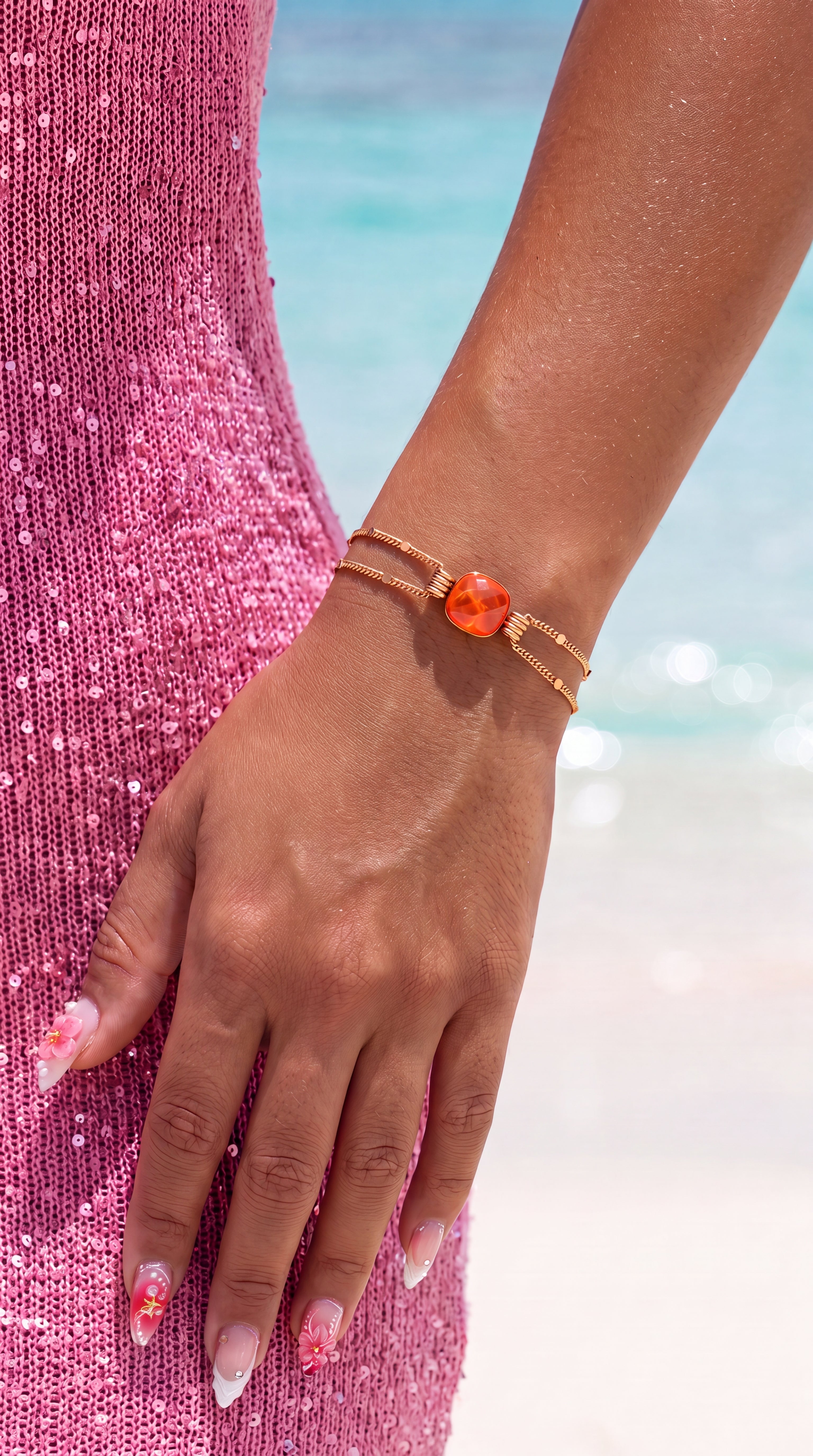 Bracelet "Garance" – Double Chaîne Perlée & Cristal Coussin Étincelant