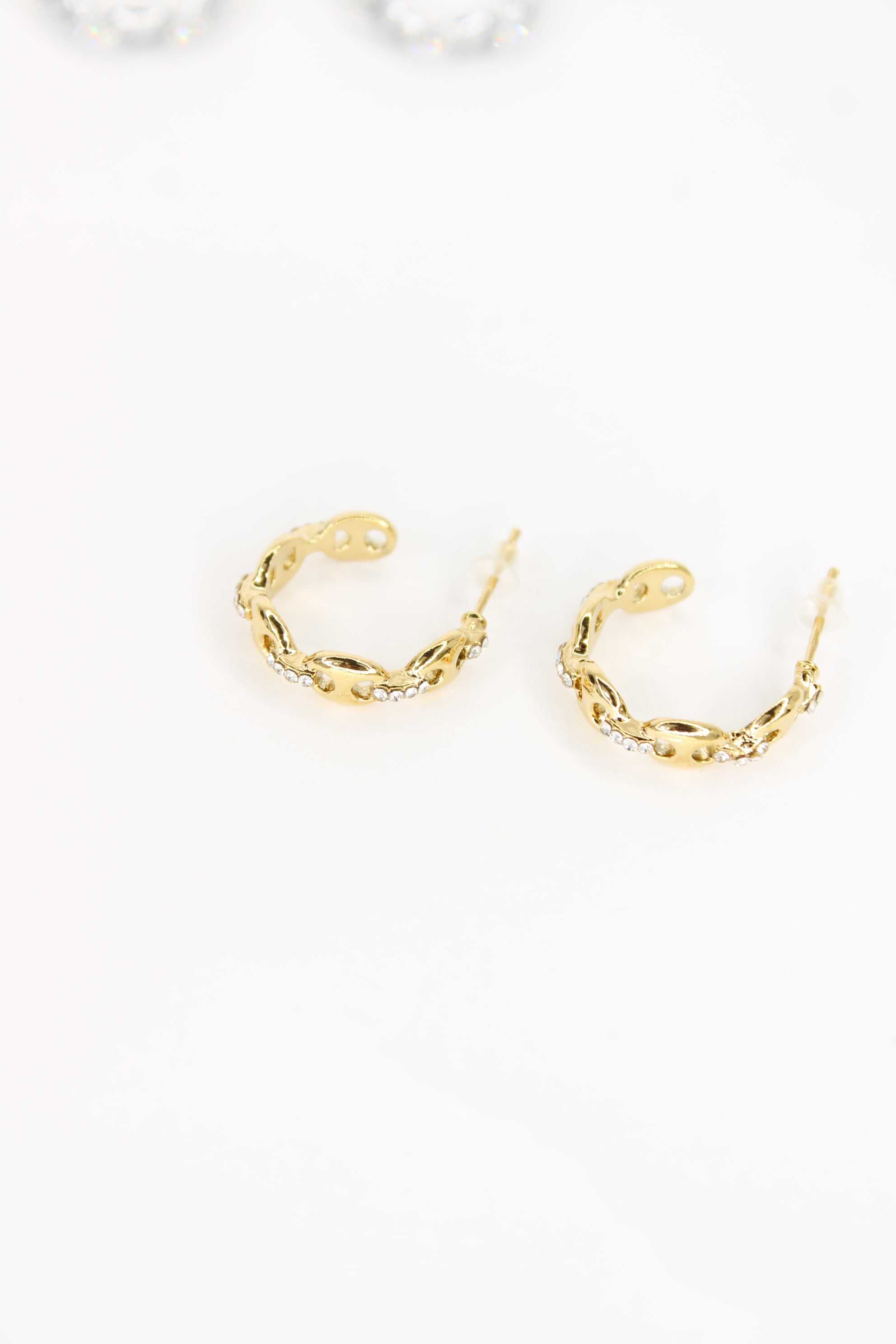 Boucles d’Oreilles Calista – Créoles en Strass en Acier Inoxydable, Bijou Femme Lumineux